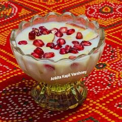 A picture of Pomegranate & Curd (Raita).