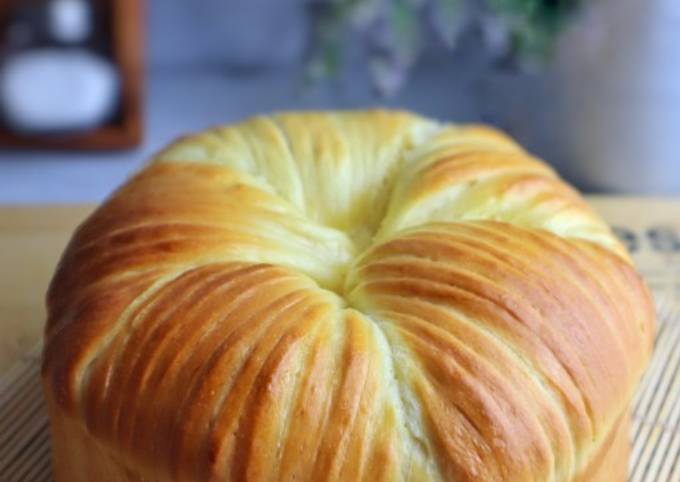 Cara Bikin Garlic Wool Roll Bread with cream cheese yang Lezat