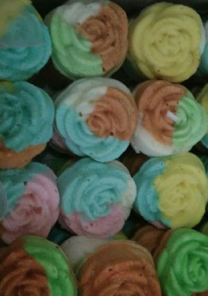 Foto resep Bolu kukus mawar,hasil tempahan orang kemaren.😍