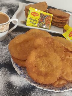 મલ્ટી ગ્રેન મેગી મસાલા પૂરી (Multi Grain Maggi Masala Puri Recipe In Gujarati) રેસીપી મુખ્ય ફોટો