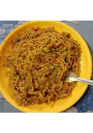मैगी (Maggi recipe in Hindi) रेसिपी मुख्य फोटो