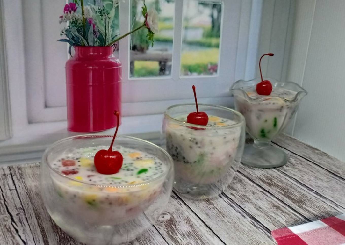 Puding Yogurt Warna Warni