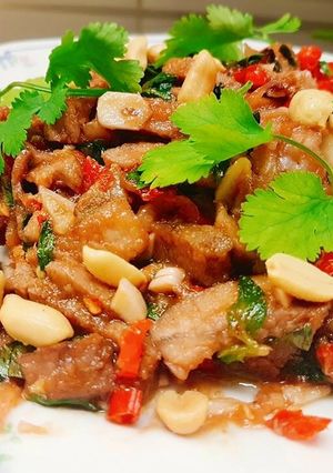 รูปของ หมูย่างทอดเครื่องกะปิ (เมนู 2018)