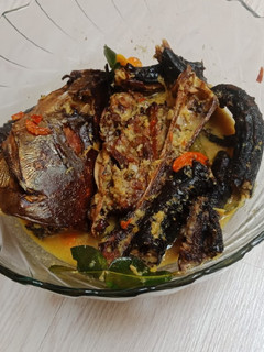 Foto resep Mangut ikan kepala manyung & belut asap Semarang