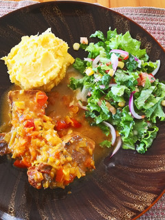 Una foto de Lengua en salsa 🐂