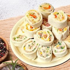 A picture of Snack rolls from toasted bread.