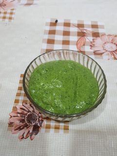 A picture of Coriander chutney.
