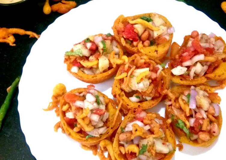 Tomato Bhajia Katoori Chaat