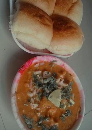 मसाला पाव भाजी (masala pav bhaji recipe in Hindi) रेसिपी मुख्य फोटो