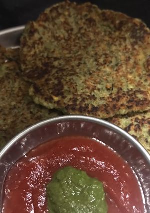 મગ ના ચીલા (Moong Chila Recipe In Gujarati) રેસીપી મુખ્ય ફોટો