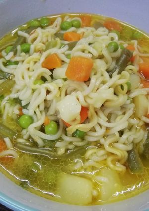 A picture of Vegetable Soup 😋.