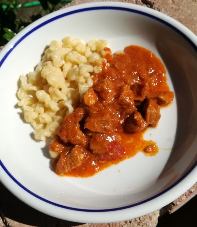 Sertéspörkölt lapockából recept fotója