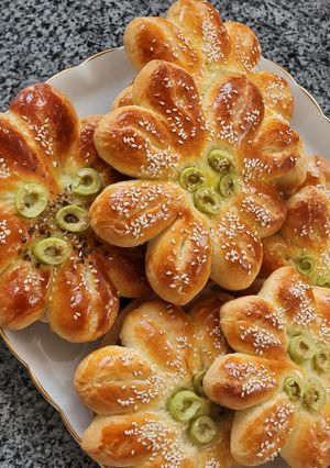 صورة لوصفة 🥖خبز وريدات الزيتون 🥙