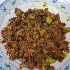 A picture of Masala bhindi.