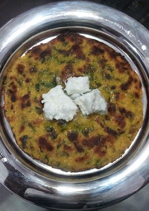 A picture of Methi Makki Paratha.