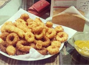 Una foto de Calamares apanados