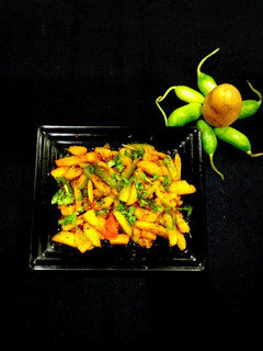 ટિંડોરા બટાકા નું શાક (Tindora Bataka Shak Recipe In Gujarati) રેસીપી મુખ્ય ફોટો