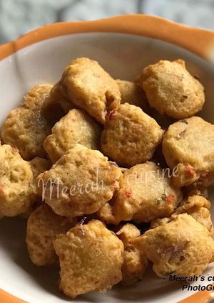 A picture of Yam fritters (kosan doya).