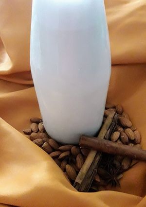 Una foto de Leche de almendras a lo Carmelita