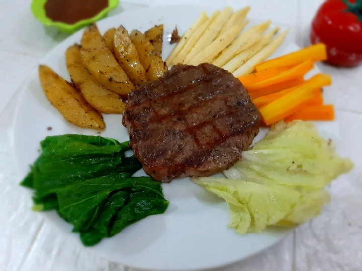 Langkah Mudah untuk Menyiapkan Resep 32. Tenderloin Steak barbeque sauce yang Enak Banget Anti Ribet, Bisa Manjain Lidah