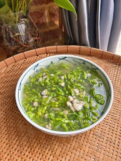 Hình của món Canh Hến Nấu Hoa Thiên Lý.