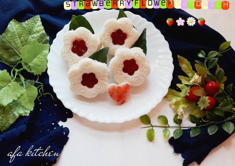 Strawberry flower sandwich