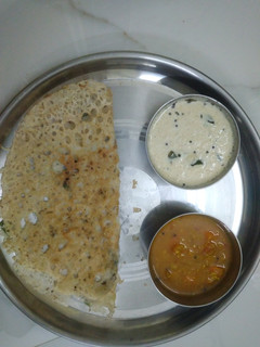 ரவா தோசை (rava dosai recipe in tamil) செய்முறை முக்கிய புகைப்படம்