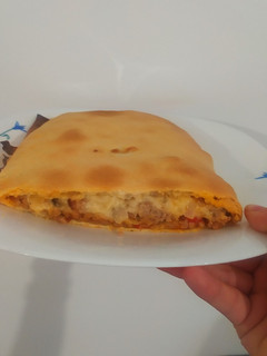 Una foto de Empanada de carne y bechamel