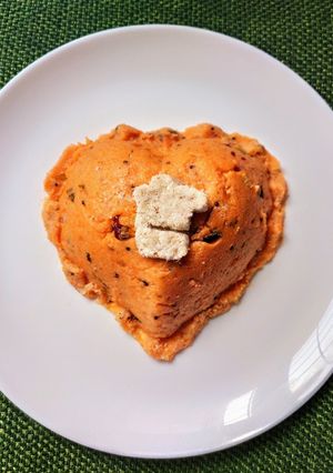 A picture of Upma Cake.
