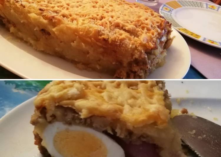 Pastel de carne y patata con sus compis de nevera