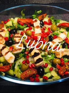 A picture of Halloumi Cheese Salad.