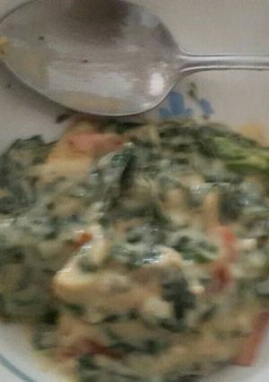 A picture of Creamed spinach and bacon.