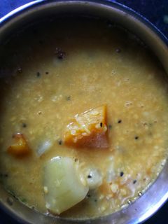 লাউ মটর ডাল (lau matar dal recipe in Bengali) রেসিপির প্রধান ছবি