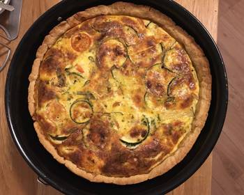 Easy Serving Recipe Zucchini  Cherry Tomatoes Quiche Restaurant Style