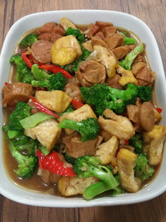 Foto resep Tumis Tahu Sosis Brokoli