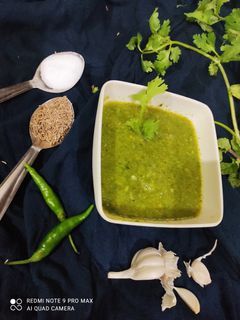 खट्टी मीठी आम चटनी (Khatti meethi aam chutney recipe in hindi) रेसिपी मुख्य फोटो