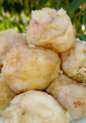 A picture of Yam balls.