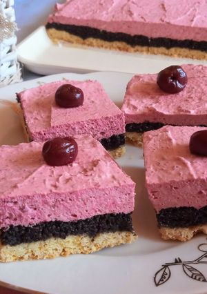 Mákos linzer meggyhabbal🍒🍰🍒 recept fotója