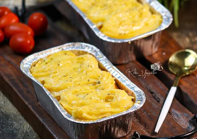 Resep praktis membuat Pastel Tutup (Kentang Panggang)  nagih banget