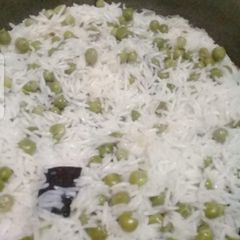 A picture of Matar pulao.
