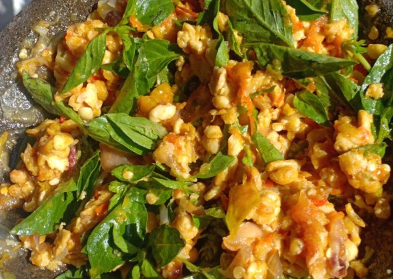Tempe Penyet Daun Kemangi