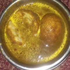 A picture of Egg curry.