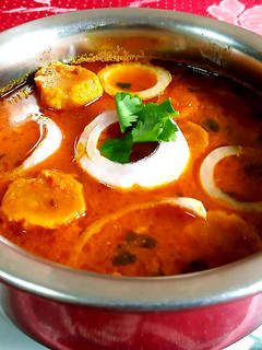 गट्टे की सब्जी (gatte ki sabzi recipe in Hindi) रेसिपी मुख्य फोटो