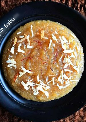 A picture of Suji ka halwa.