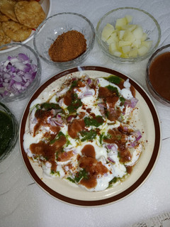 दही पापड़ी चाट (Dahi papdi chaat recipe in Hindi) रेसिपी मुख्य फोटो