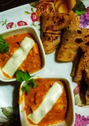 પનીર બટર મસાલા (Paneer Butter Masala Recipe In Gujarati) રેસીપી મુખ્ય ફોટો