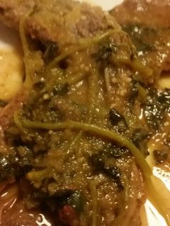 Una foto de Costillas de Res con Chile y Verdolagas a mi manera