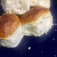 A picture of Pav buns.