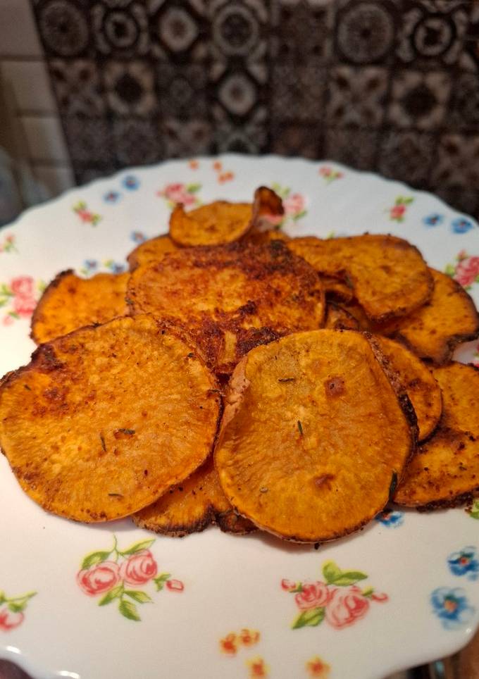 Чіпси з батату із копченою паприкою в духовці😋