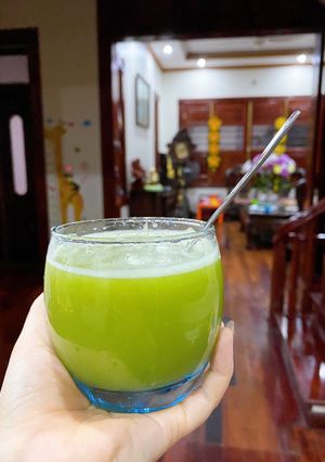 Hình của món Nước ép: Cần tây, táo.